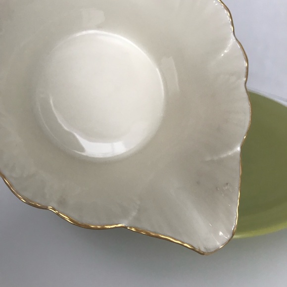 LENOX China Gravy Boat Ivory Porcelain Woodleaf Collection 24k Scallop Gold Trim - Picture 5 of 10